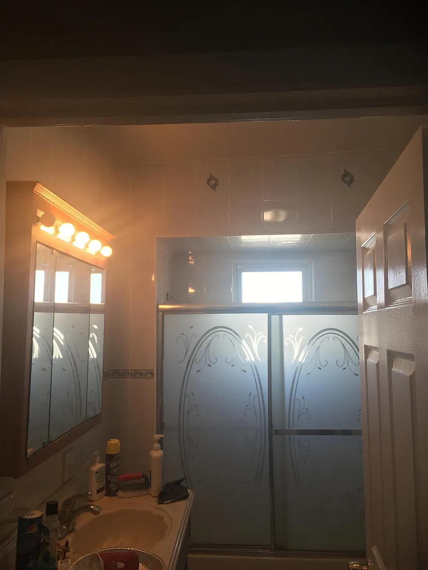 17 W 32nd St #2, Bayonne, NJ 07002