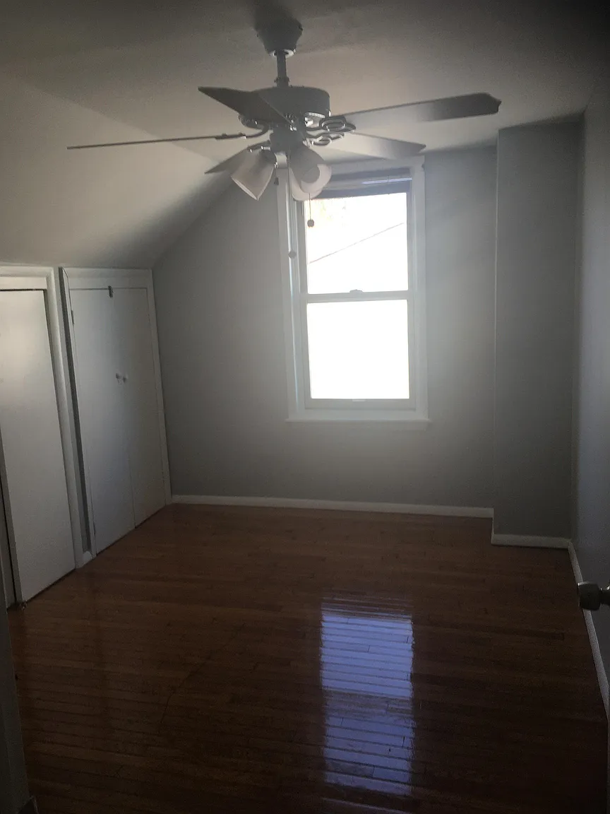 17 W 32nd St #2, Bayonne, NJ 07002