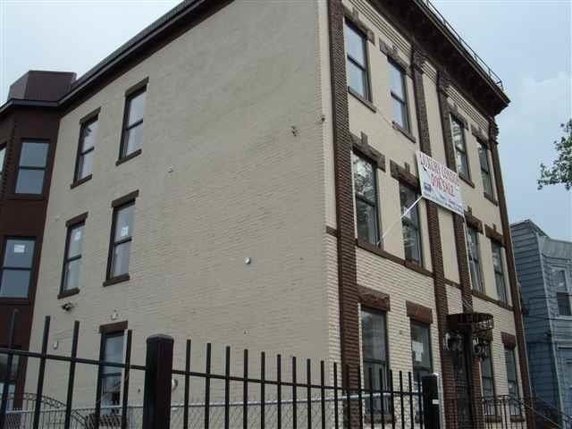 140 OGDEN AVE Jc, Heights, NJ 07307 140 OGDEN AVE Jc, Heights, NJ 07307