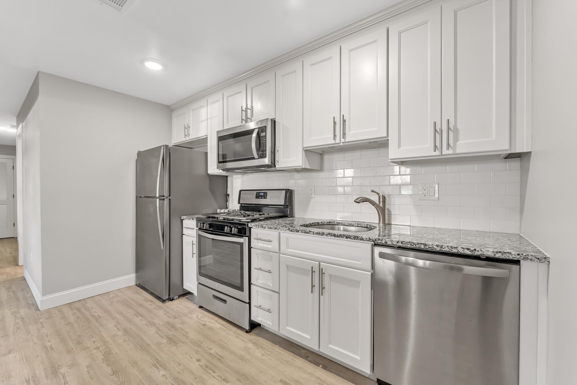 139 LAKE ST Jc, Heights, NJ 07306