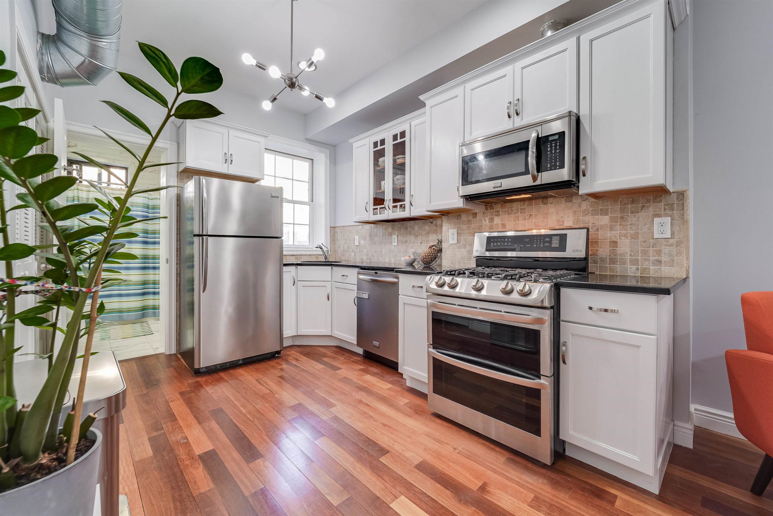 2R 96 BOWERS ST Jc, Heights, NJ 07307