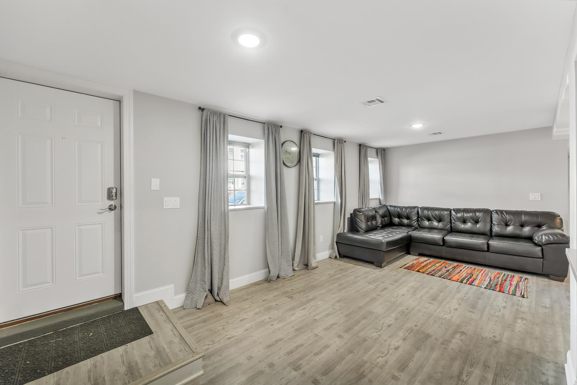 139 LAKE ST Jc, Heights, NJ 07306