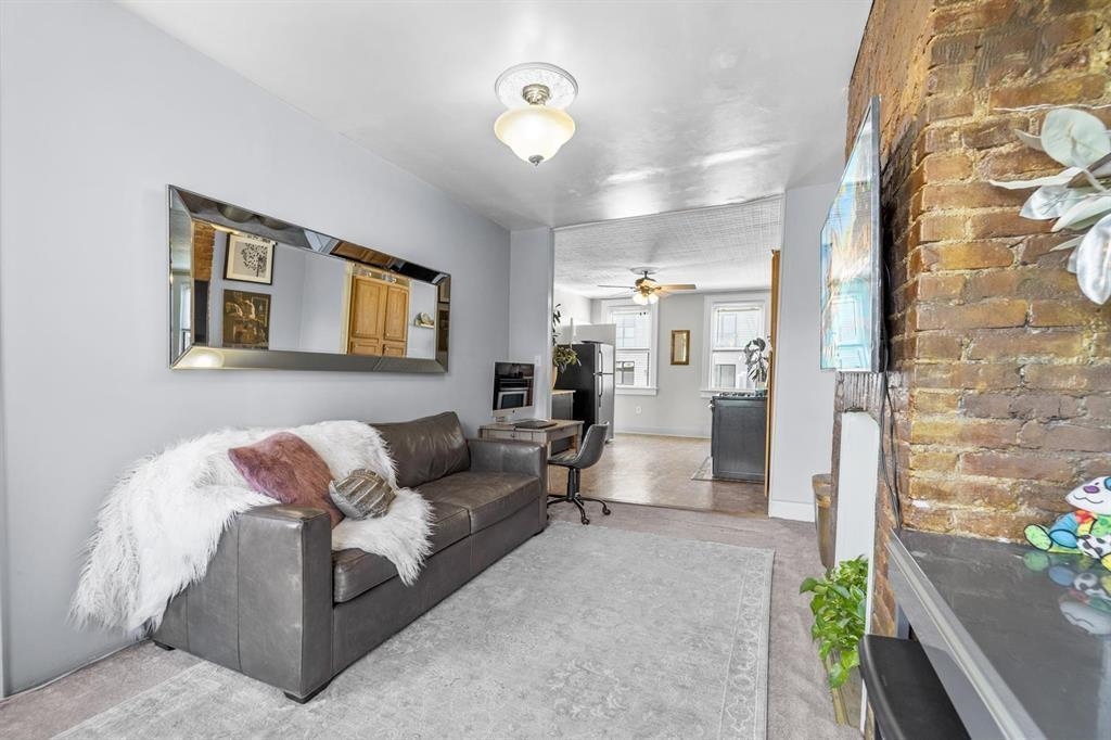 425 OGDEN AVE Jc, Heights, NJ 07307