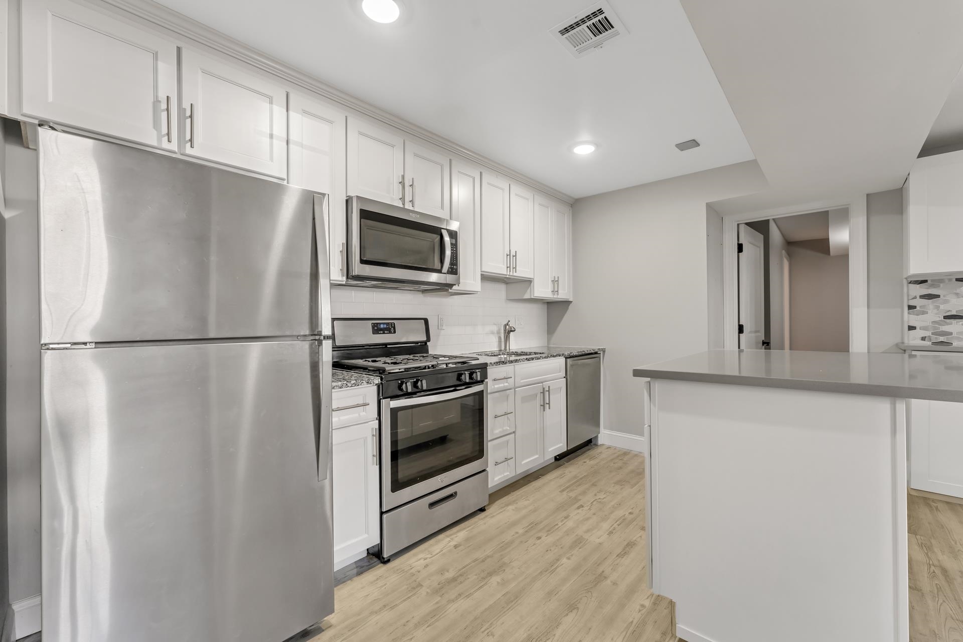 139 LAKE ST Jc, Heights, NJ 07306
