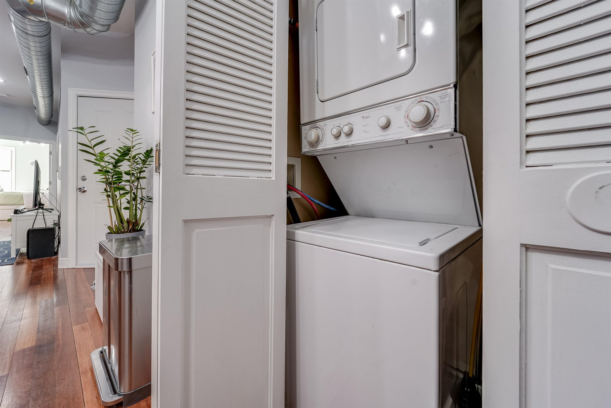 2R 96 BOWERS ST Jc, Heights, NJ 07307