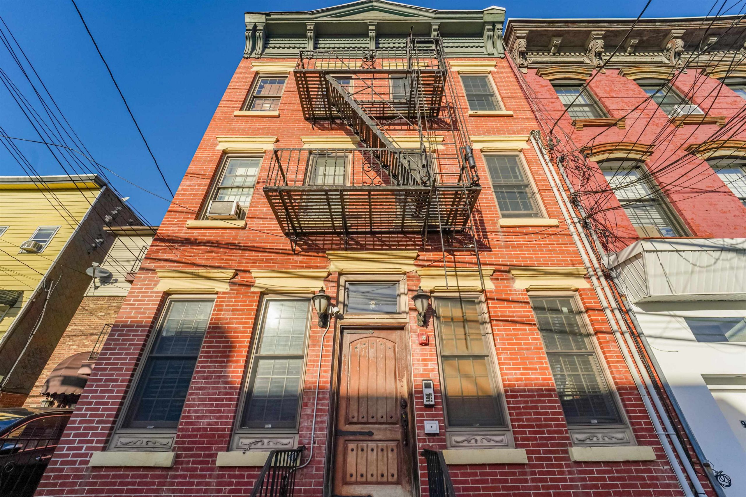 2R 96 BOWERS ST Jc, Heights, NJ 07307 2R 96 BOWERS ST Jc, Heights, NJ 07307