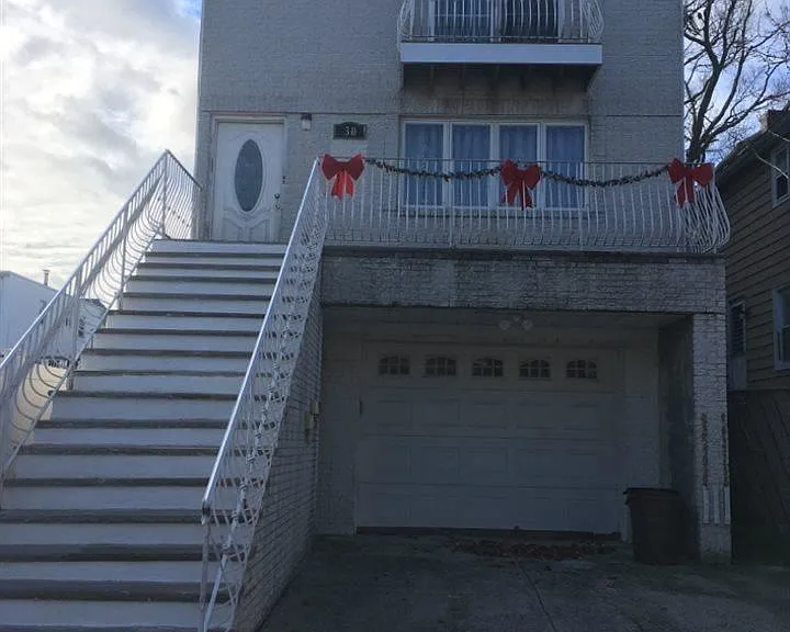 30 Silver St, Bayonne, NJ 07002 30 Silver St, Bayonne, NJ 07002